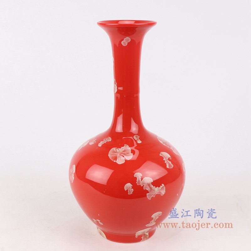 结晶釉红底红色长颈赏瓶；产品编号：RZCU14       产品尺寸(单位cm):  高：27.7直径：15口径：7.2底径：7.5重量：0.9KG